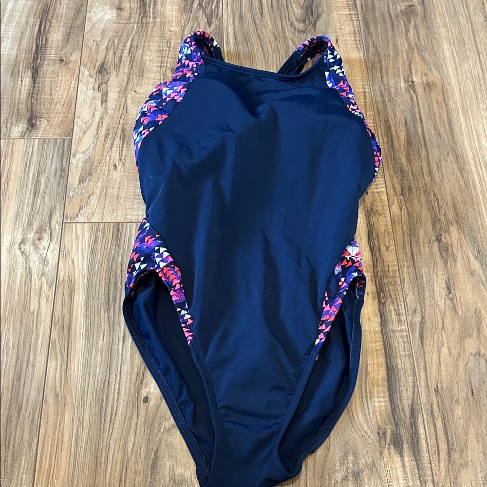 Women’s TYR one piece sports swim suit